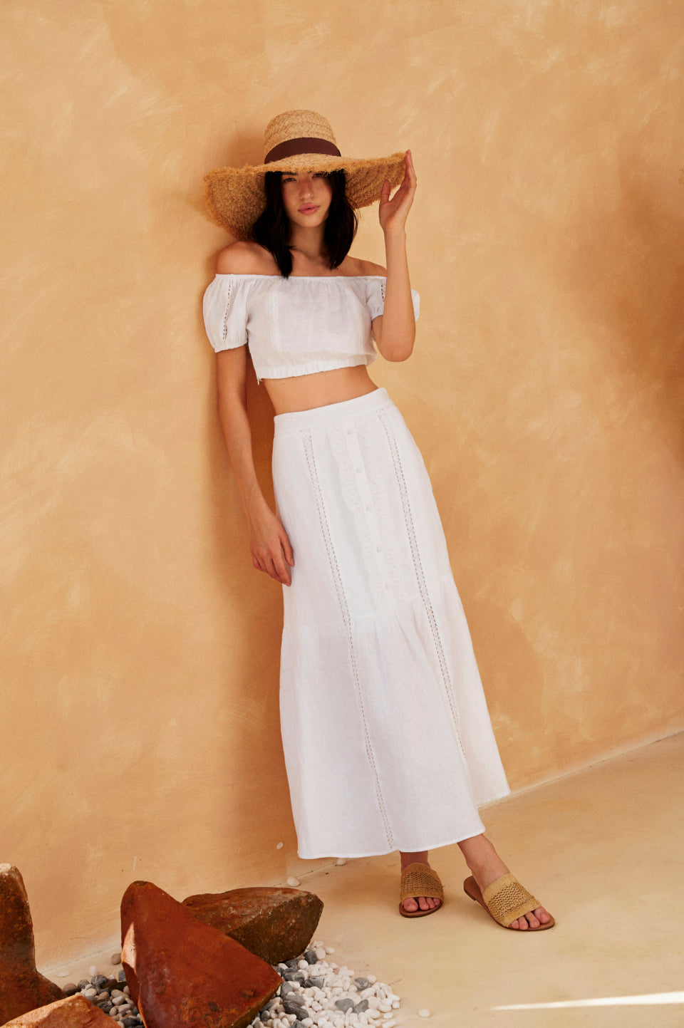 Chân váy midi phối ren — front