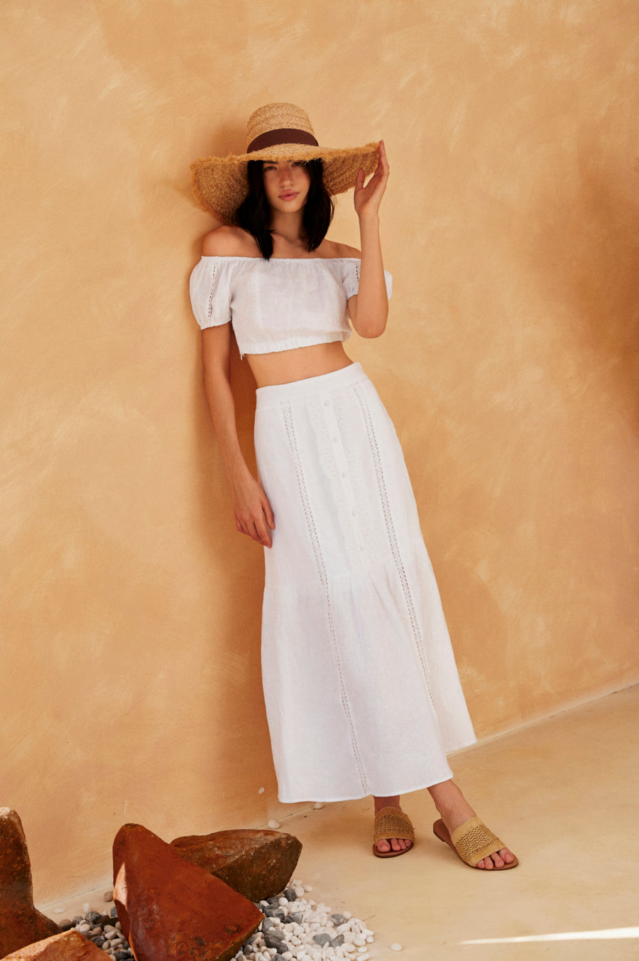 Chân váy midi phối ren — front