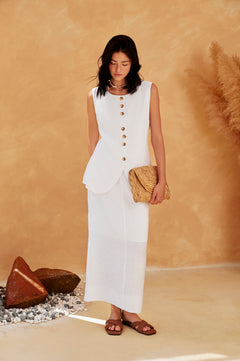 Curved-Hem Short-Sleeve Linen Top